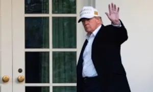 Tổng thống Trump kêu gọi điều tra các cuộc khảo sát 'giả mạo' Tổng thống Trump kêu gọi điều tra các cuộc khảo sát 'giả mạo'