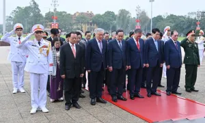 Lãnh đạo Đảng, Nhà nước vào Lăng viếng Chủ tịch Hồ Chí Minh Lãnh đạo Đảng, Nhà nước vào Lăng viếng Chủ tịch Hồ Chí Minh
