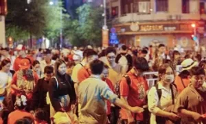 Làm gì nếu bị mắc kẹt giữa đám đông trong dịp lễ? Làm gì nếu bị mắc kẹt giữa đám đông trong dịp lễ?