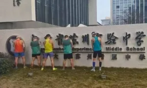 10 runner bị cấm thi đấu vì tè bậy ở Trung Quốc 10 runner bị cấm thi đấu vì tè bậy ở Trung Quốc