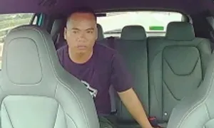 Thi thể nghi phạm giết người được tìm thấy trên sông Hồng Thi thể nghi phạm giết người được tìm thấy trên sông Hồng