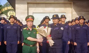 Đội diễu binh Trung Quốc, Lào, Campuchia về nước Đội diễu binh Trung Quốc, Lào, Campuchia về nước