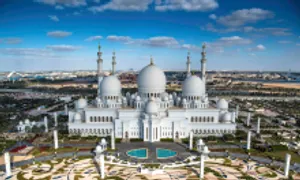 Bên trong Đại Thánh đường Hồi giáo ông Trump đến thăm ở UAE Bên trong Đại Thánh đường Hồi giáo ông Trump đến thăm ở UAE