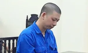Dùng dao lam cạo sửa sổ tiết kiệm 3 triệu thành 300 triệu đồng Dùng dao lam cạo sửa sổ tiết kiệm 3 triệu thành 300 triệu đồng