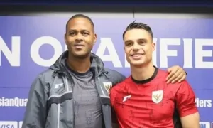 HLV Kluivert: 'Indonesia chỉ tập trung cho vòng loại thứ tư' HLV Kluivert: 'Indonesia chỉ tập trung cho vòng loại thứ tư'