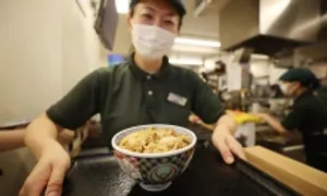 Những người Nhật 'thà nhịn cơm chứ không ăn gạo nhập'