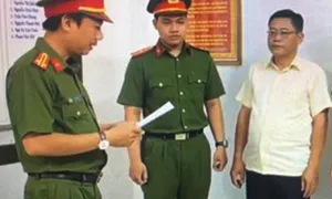 Chiêu 'ăn chặn' tiền cư dân của Ban quản trị chung cư Miếu Nổi Chiêu 'ăn chặn' tiền cư dân của Ban quản trị chung cư Miếu Nổi