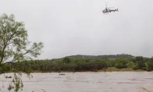 Trực thăng va chạm drone khi cứu trợ lũ lụt ở Texas Trực thăng va chạm drone khi cứu trợ lũ lụt ở Texas