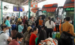 Bến xe miền Tây lãi kỷ lục