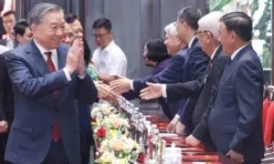 'Ủy viên Trung ương khóa 14 phải dám hi sinh lợi ích cá nhân vì cái chung' 'Ủy viên Trung ương khóa 14 phải dám hi sinh lợi ích cá nhân vì cái chung'