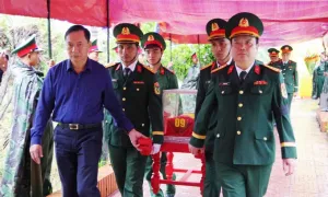 Truy điệu, an táng 32 hài cốt liệt sĩ tìm thấy ở thành cổ Quảng Trị