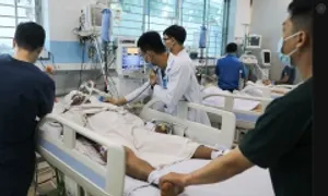 Bộ Y tế cảnh báo nguy cơ 'dịch chồng dịch' cuối năm