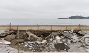 Kè biển Đồ Sơn nứt vỡ